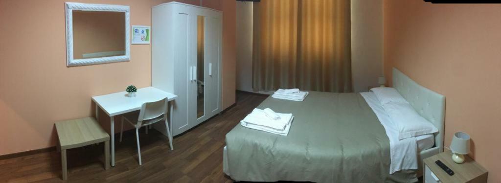 Hotel Piramide 雷焦艾米利亚 外观 照片