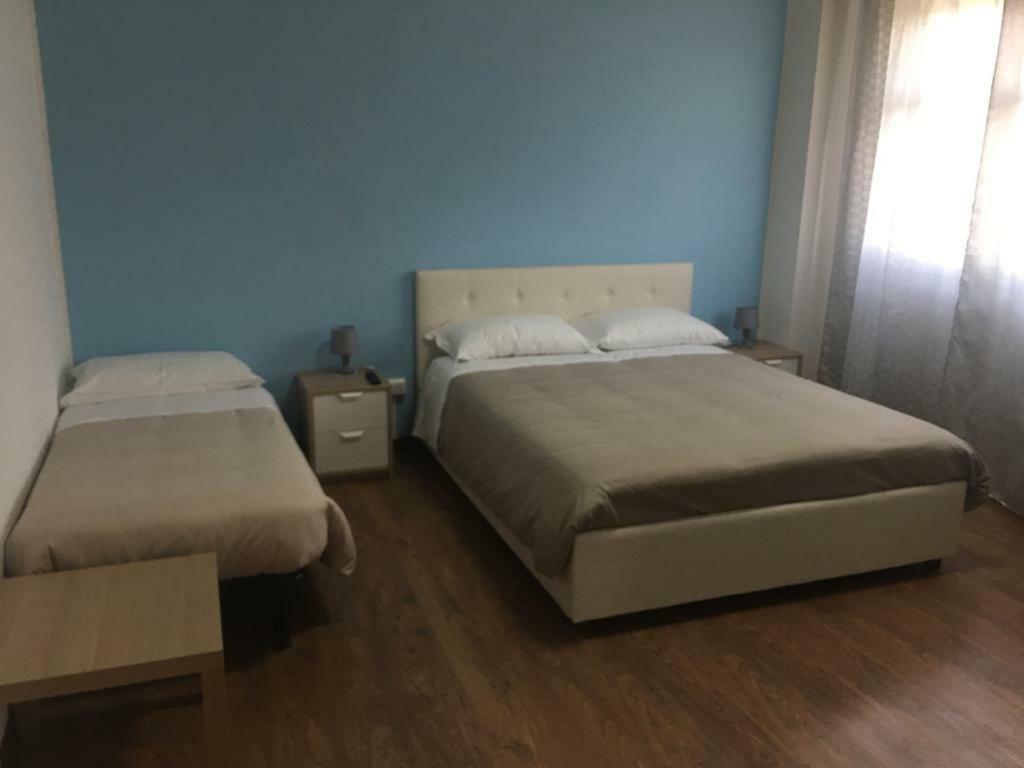 Hotel Piramide 雷焦艾米利亚 外观 照片